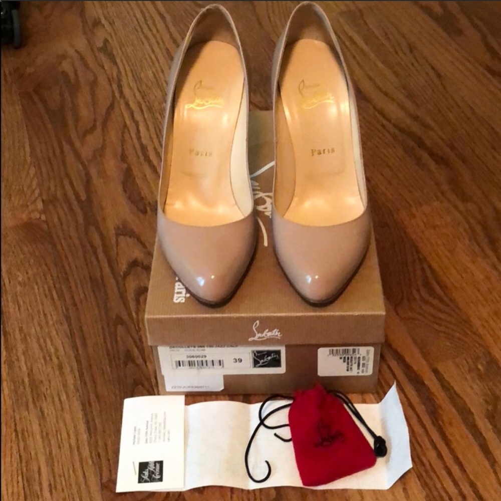 Christian Louboutin Décolleté 100 nude 39